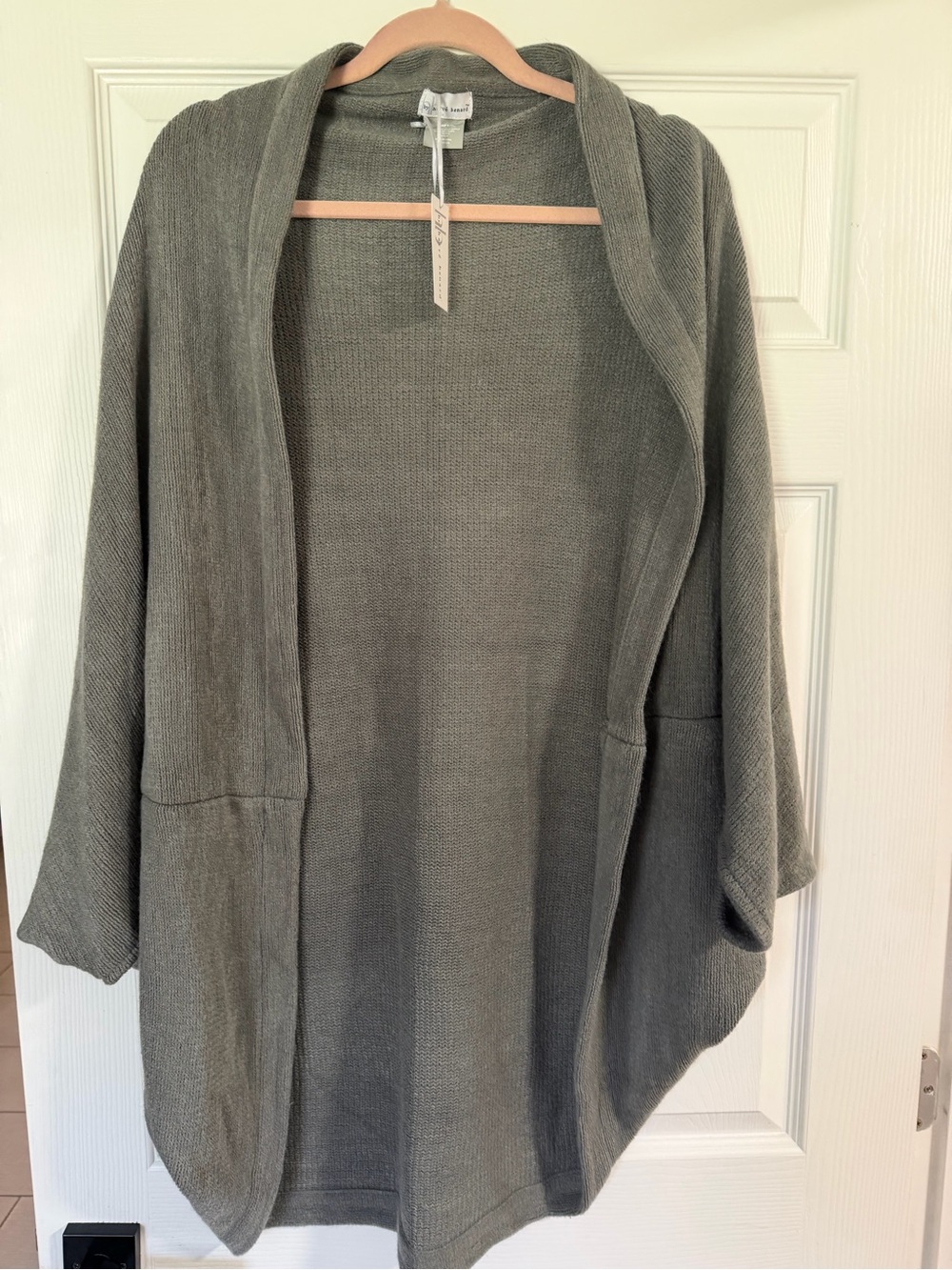 Harve Benard Open-Front Cardigan Sweater in Gray